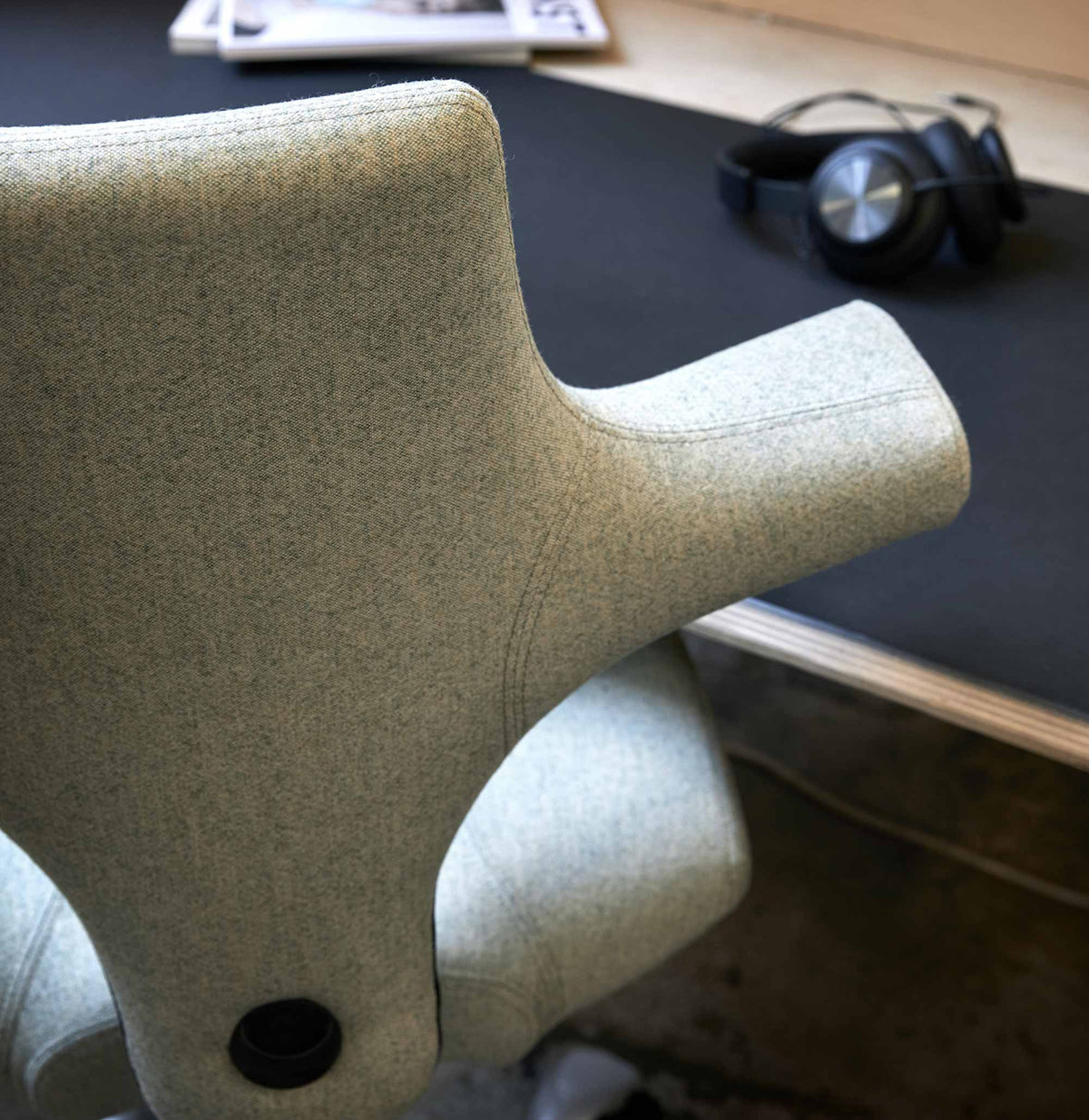 Joe Rogan Chair Joe Rogan's Choice for Ultimate Comfort: The Håg Capisco Chair – Chairly