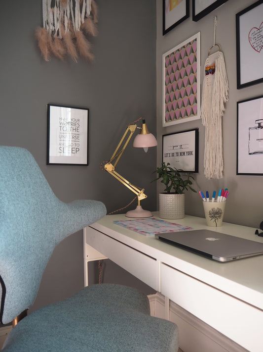 The HÅG Capisco Chair: Elevating Your Study Area with Revolutionary Design