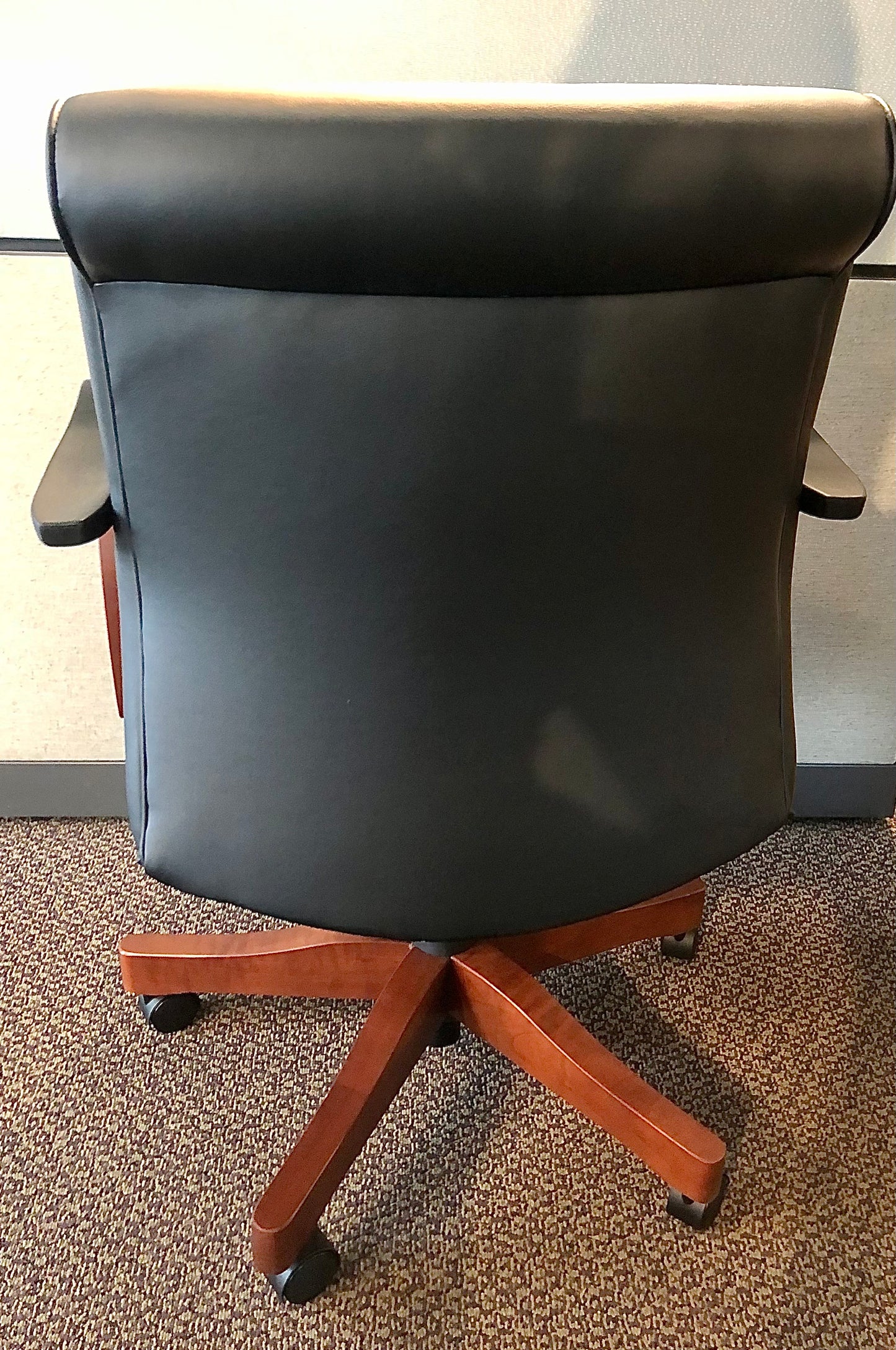 Krug Cadence Mid Back Executive Chair - DEMO SALE
